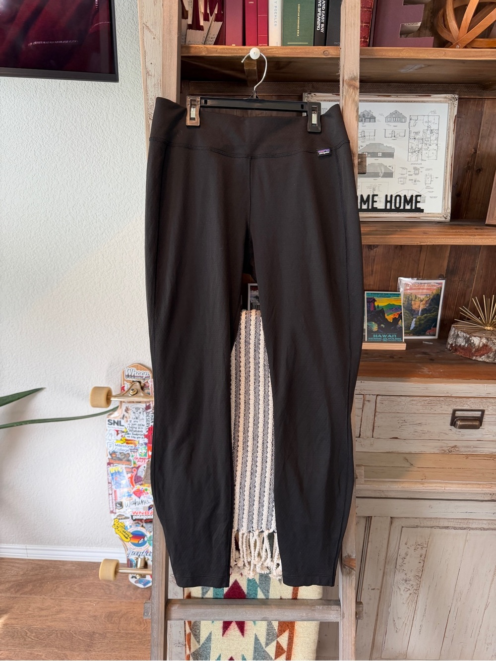 Patagonia women’s Capilene midweight base layer bottoms size medium